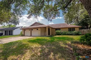 517 Maplewood Dr, Victoria, TX 77901 - Photo 3