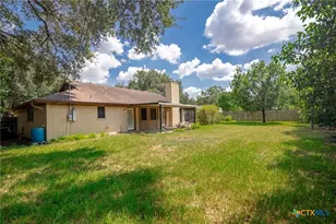 517 Maplewood Dr, Victoria, TX 77901 - Photo 9
