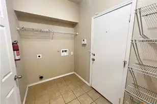 525 Tom Kemp Dr, New Braunfels, TX 78130 - Photo 9