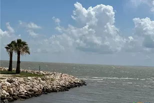 303 E Bay Ave, Seadrift, TX 77983 - Photo 41