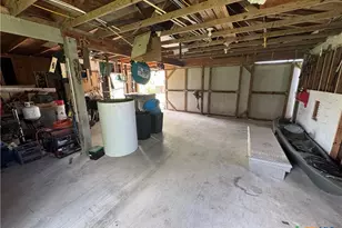 303 E Bay Ave, Seadrift, TX 77983 - Photo 33