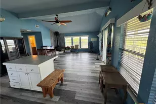 303 E Bay Ave, Seadrift, TX 77983 - Photo 11