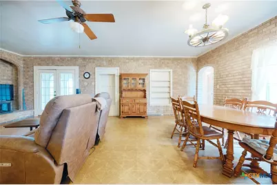 4361 US Highway 77, Hallettsville, TX 77964 - Photo 23