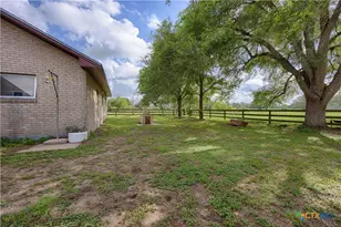 4361 US Hwy 77, Hallettsville, TX 77964 - Photo 7