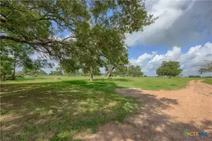 4361 US Hwy 77, Hallettsville, TX 77964 - Photo 5