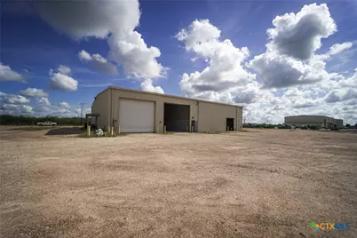 8609 Lone Tree Road, Victoria, TX 77905 - Photo 3