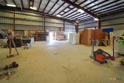 8609 Lone Tree Road, Victoria, TX 77905 - Photo 25