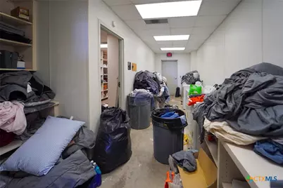 8609 Lone Tree Road, Victoria, TX 77905 - Photo 21