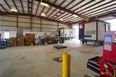 8609 Lone Tree Road, Victoria, TX 77905 - Photo 33