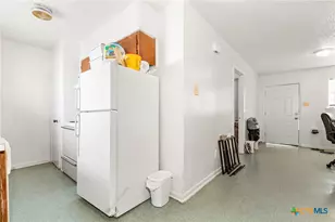 1203 Urbantke Ct, Copperas Cove, TX 76522 - Photo 31