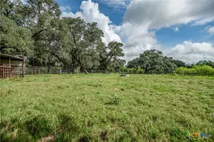 2133 Co Rd 125, Edna, TX 77957 - Photo 33