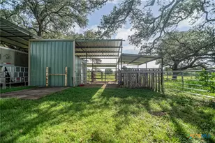 2133 Co Rd 125, Edna, TX 77957 - Photo 31
