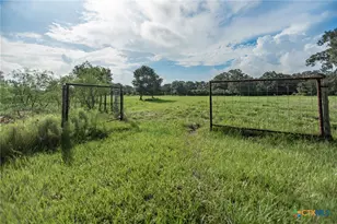 2133 Co Rd 125, Edna, TX 77957 - Photo 37