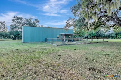 2133 County Road 125, Edna, TX 77957 - Photo 27