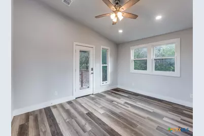 238 Ledgeview Drive, Canyon Lake, TX 78133 - Photo 5