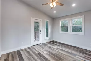 238 Ledgeview Dr, Canyon Lake, TX 78133 - Photo 5