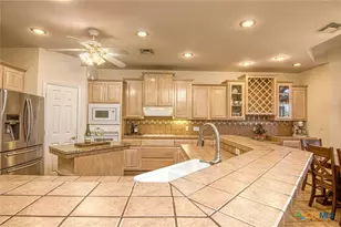 406 Cascades Dr, Rockport, TX 78382 - Photo 15