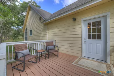 329 Lost Trail Circle, La Vernia, TX 78121 - Photo 13