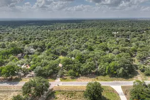 329 Lost Trail Cir, La Vernia, TX 78121 - Photo 15