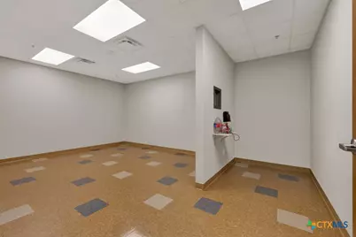 936 S Highway 123 Bypass, Seguin, TX 78155 - Photo 15