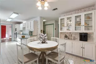 1351 Patio Dr, New Braunfels, TX 78130 - Photo 21