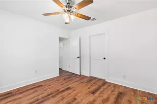 1020 S 23rd St, Temple, TX 76504 - Photo 25