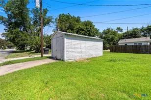 1020 S 23rd St, Temple, TX 76504 - Photo 33