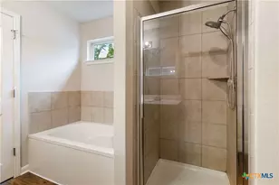 2529 McCrae, New Braunfels, TX 78130 - Photo 17