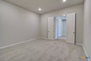 2592 Gideon Ln, New Braunfels, TX 78130 - Photo 9