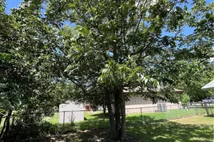 830 McGar St, New Braunfels, TX 78130 - Photo 29