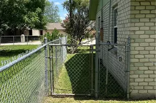 830 McGar St, New Braunfels, TX 78130 - Photo 31