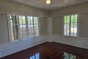 144 W Wallace St, Gonzales, TX 78629 - Photo 9