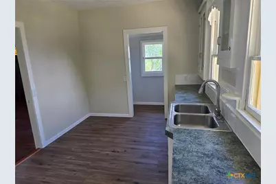 144 W Wallace Street, Gonzales, TX 78629 - Photo 15