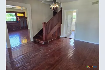 144 W Wallace Street, Gonzales, TX 78629 - Photo 3