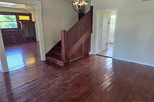 144 W Wallace St, Gonzales, TX 78629 - Photo 3