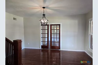 144 W Wallace Street, Gonzales, TX 78629 - Photo 5