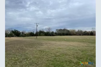 209 Tropical Drive, Victoria, TX 77904 - Photo 9