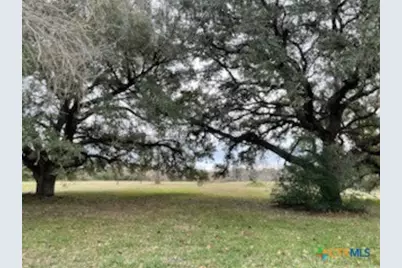 209 Tropical Drive, Victoria, TX 77904 - Photo 5