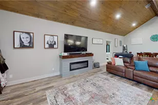 206 Deer Trail Ln, Goliad, TX 77963 - Photo 9