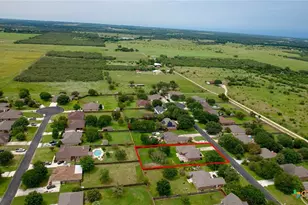 180 Castlewood Dr, Seguin, TX 78155 - Photo 23