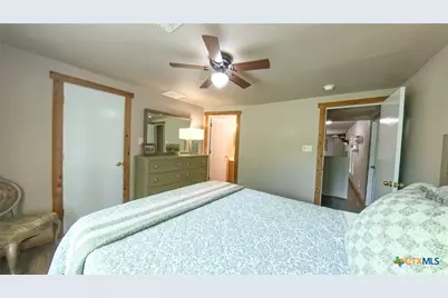 406 7th Street, Bandera, TX 78003 - Photo 23