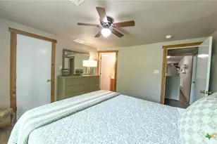 406 7th St, Bandera, TX 78003 - Photo 23