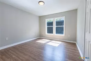 608 San Antonio Ave, Seguin, TX 78155 - Photo 17