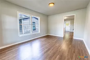 608 San Antonio Ave, Seguin, TX 78155 - Photo 9