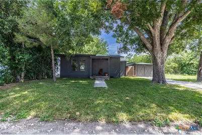 608 San Antonio Avenue, Seguin, TX 78155 - Photo 3