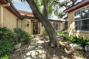 1108 Tuscan Ridge, New Braunfels, TX 78130 - Photo 5