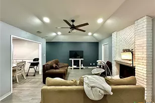 209 Roanoke Dr, Victoria, TX 77904 - Photo 5