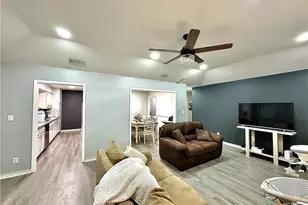 209 Roanoke Dr, Victoria, TX 77904 - Photo 3