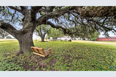 81 Private Road 3095, Shiner, TX 77984 - Photo 9