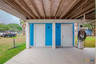 38 Chumley, Port Lavaca, TX 77979 - Photo 5